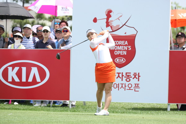 제33회 한국여자오픈 골프대회 우승자 이다연 선수의 티샷 모습(사진제공=인천시)