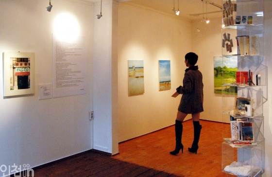 10일 문을 연 '한점갤러리'는 인천지역 작가를 위한 전시 공간이다.